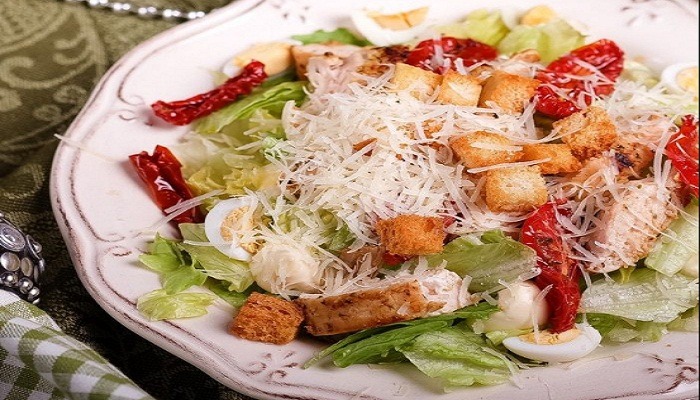 Как приготовить цезарь в домашних условиях пошаговый рецепт салат с курицей и сухариками фото рецепт