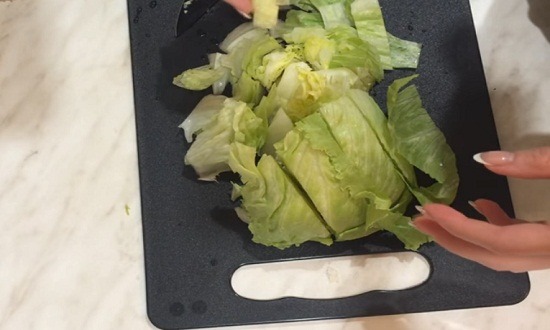 нарезать салат
