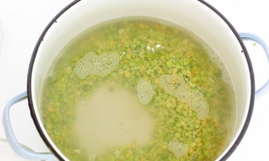 2. Klassicheski gorohovi sup s kop kolbasoi