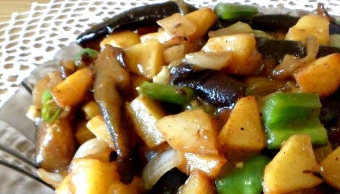 Баклажаны по-китайски с картошкой и перцем