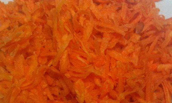 Измельчим морковь