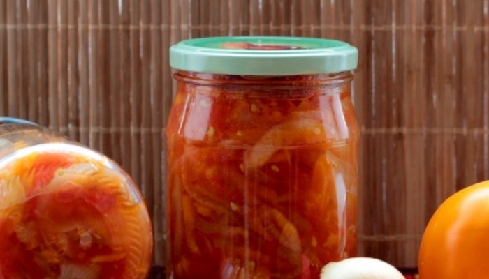 Как приготовить салат из помидор на зиму без стерилизации - 8 простых рецептов