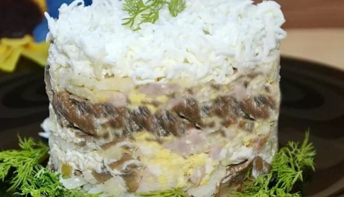Салат невеста с грибами и сыром