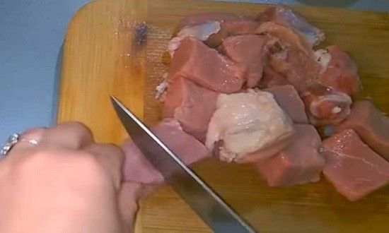 режем мясо