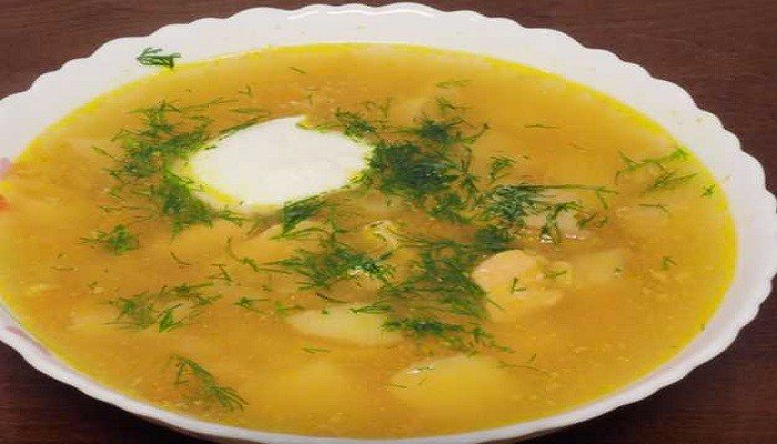 Гороховый суп с курицей и грибами в мультиварке