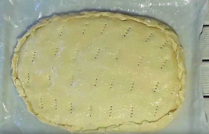 пирог перед выпечкой