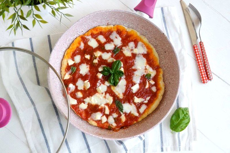 Пицца рецепт на сковороде в домашних условиях быстро и вкусно